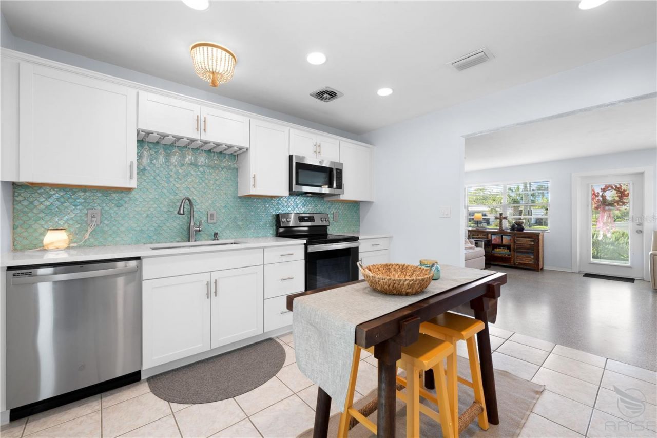 702 Ocean Avenue , New Smyrna Beach, FL 32169 Photo