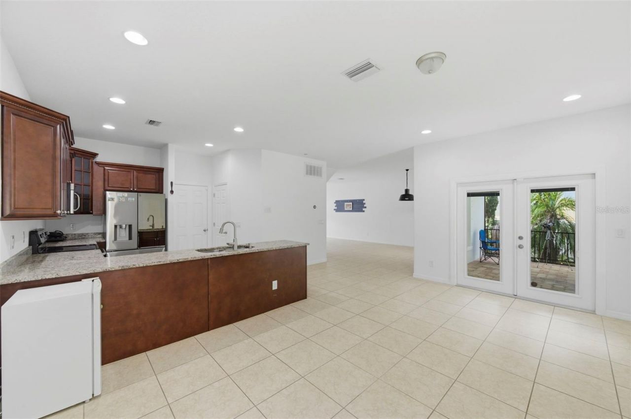 4118 Woodacre Lane , Tampa, FL 33624 Photo