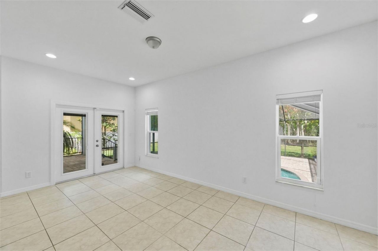 4118 Woodacre Lane , Tampa, FL 33624 Photo