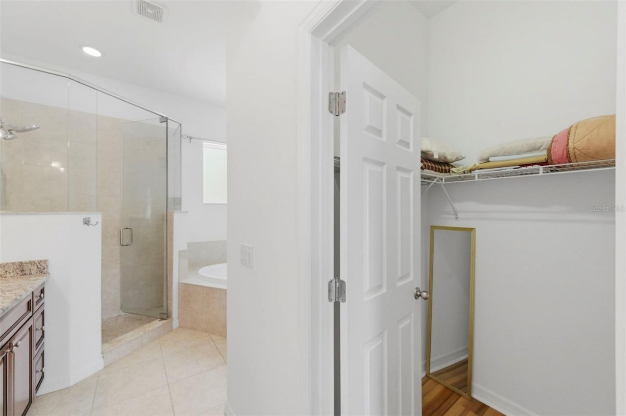 4118 Woodacre Lane , Tampa, FL 33624 Photo