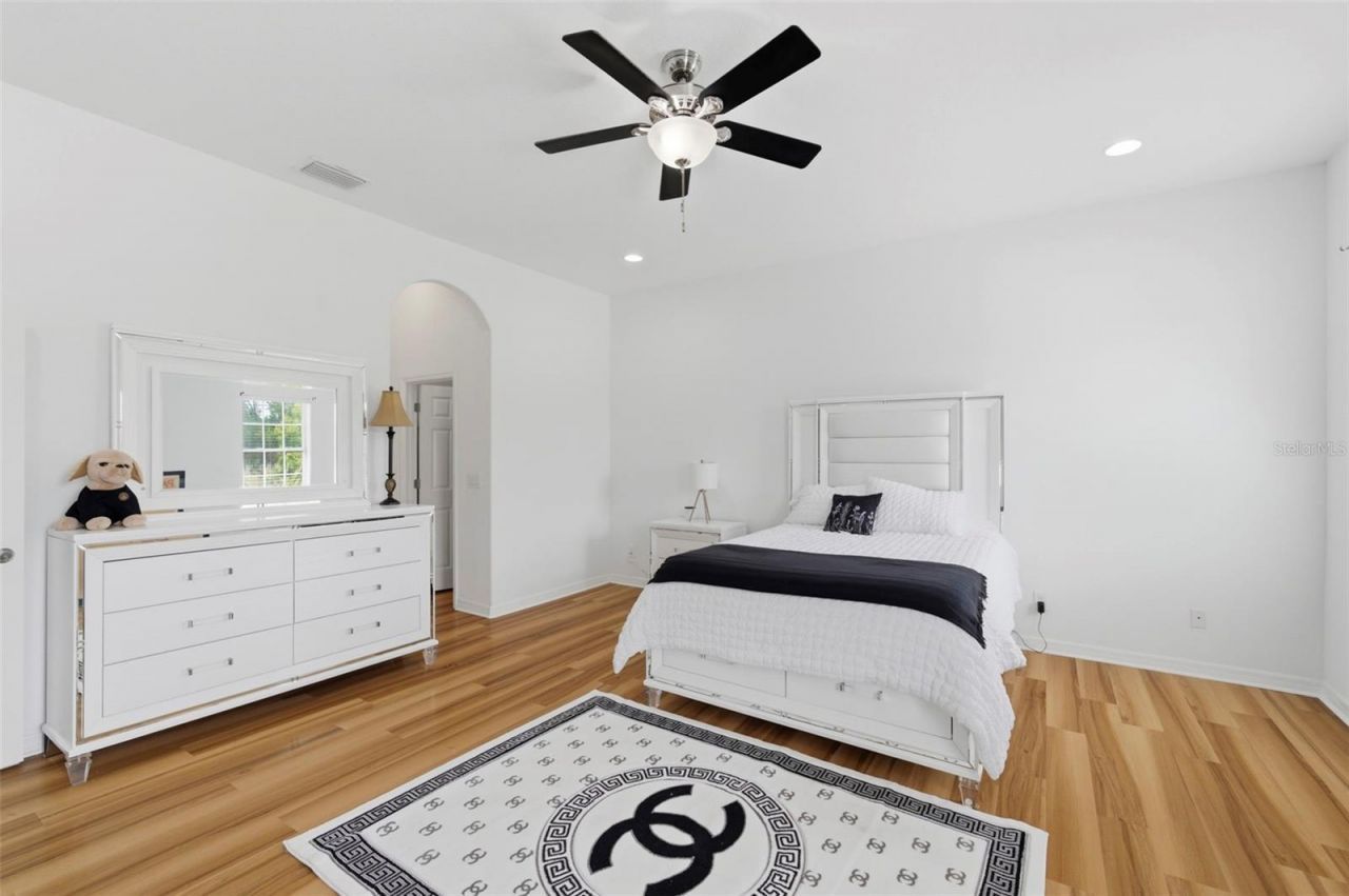 4118 Woodacre Lane , Tampa, FL 33624 Photo