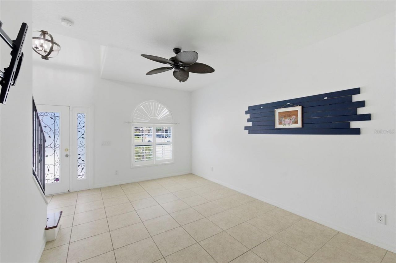 4118 Woodacre Lane , Tampa, FL 33624 Photo