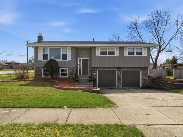 16740 Forest Avenue , Oak Forest, IL 60452