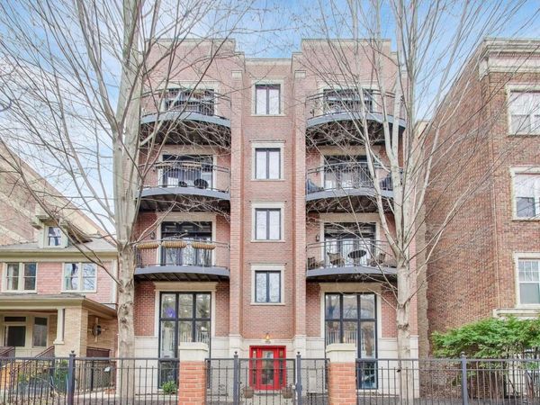 5526 N Winthrop Avenue, Unit 2N, Chicago, IL 60640