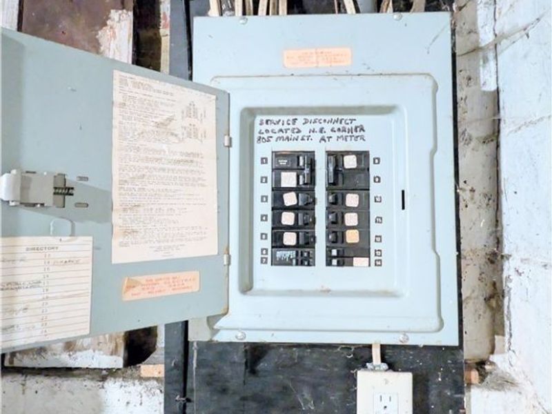 805 Main Street , Conneaut, OH 44030 Photo 23