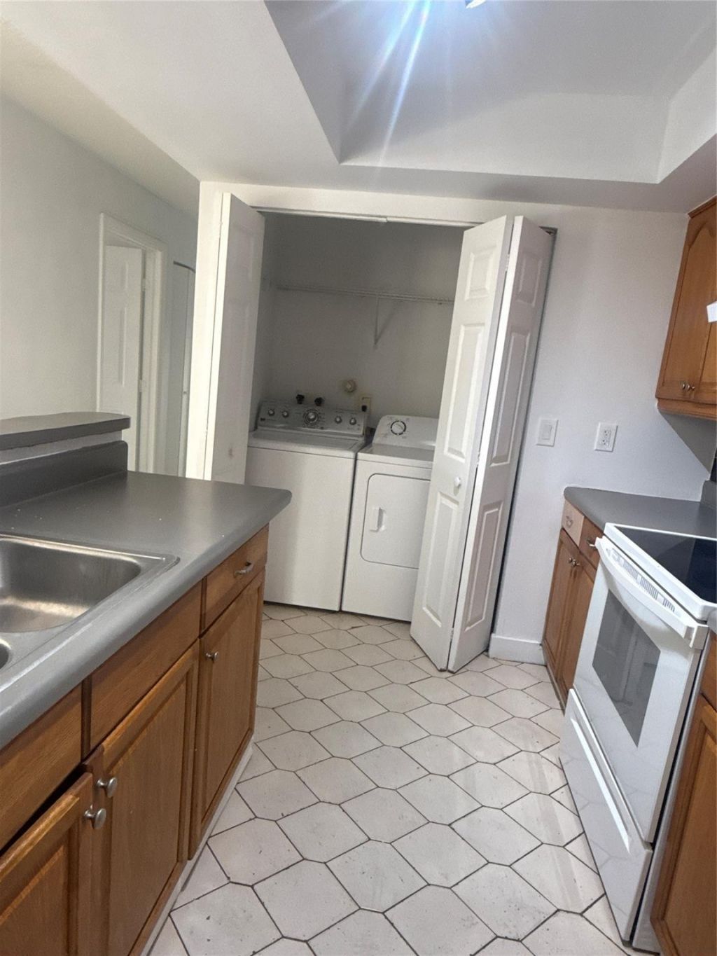 7427 SW 13th Street, North Lauderdale, FL 33068 Photo