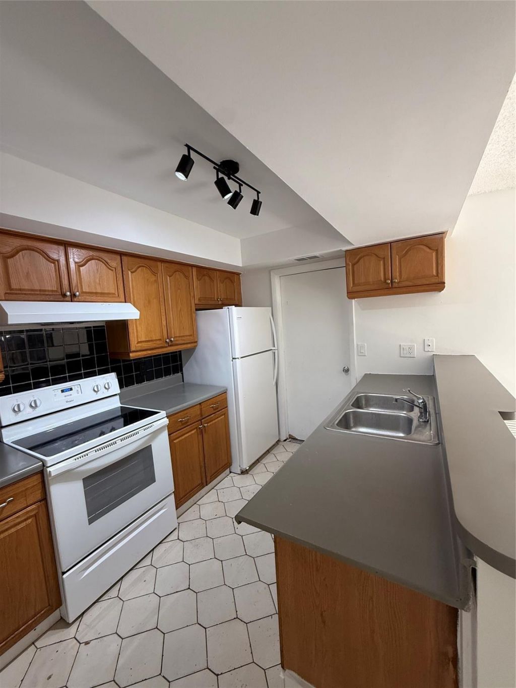 7427 SW 13th Street, North Lauderdale, FL 33068 Photo