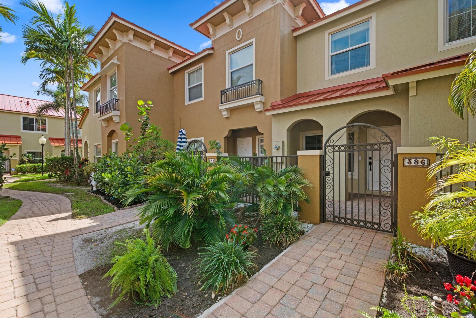 386 Lake Monterey Circle, Boynton Beach, FL 33426 Photo
