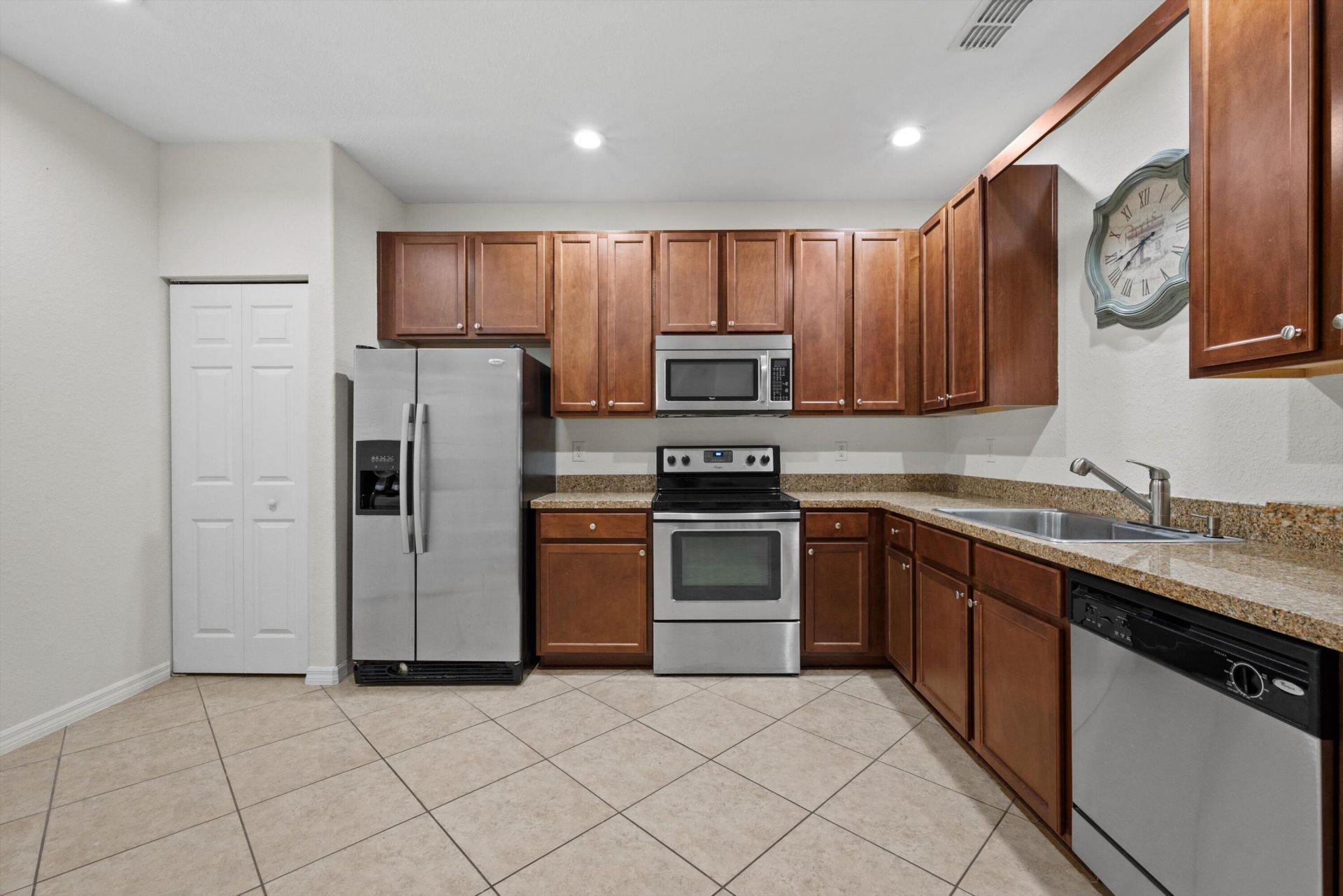 386 Lake Monterey Circle, Boynton Beach, FL 33426 Photo