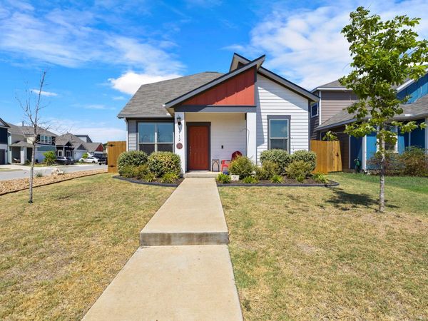 1912 Los Olivios WAY , Austin, TX 78725