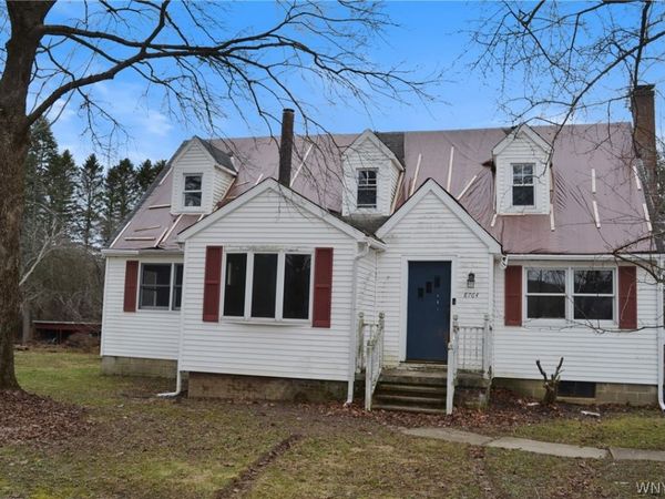 8764 West Avenue, Eden, NY 14057