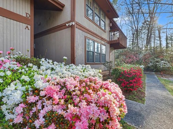 62 Stornoway Dr, Unit 2, Clayton, GA 30525