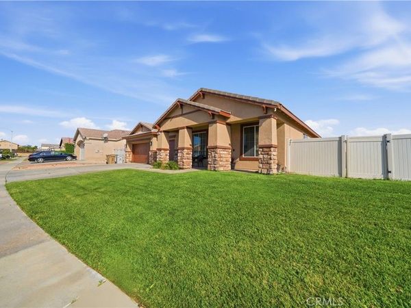 13914 Pokeberry Court, Hesperia, CA 92344