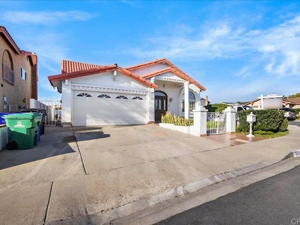 3136 Don pancho way, San Ysidro, CA 92173