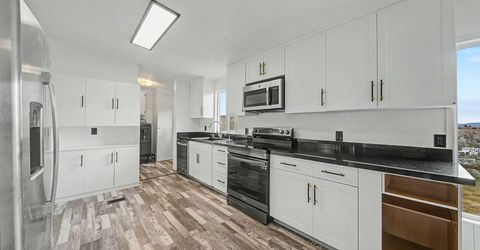 5770 Biller Lane, Sun Valley, NV 89433 Photo