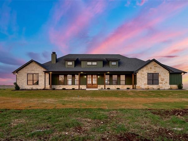 260 Willow Moon Ranch Road , Crawford, TX 76638