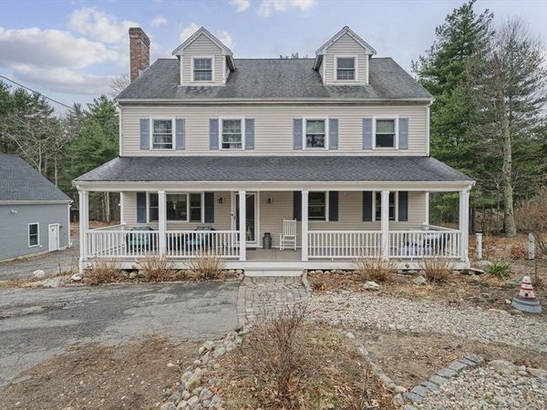 15 Rockland St, Hanover, MA 02339