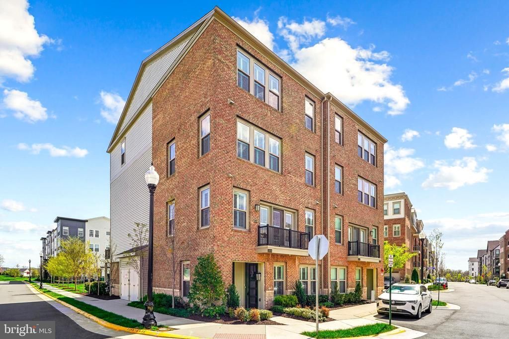 23608 Havelock Walk Terrace, Ashburn, VA 20148 Main Photo