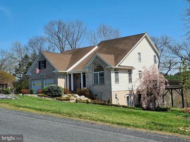 74 MANOR DRIVE, EDINBURG, VA 22824