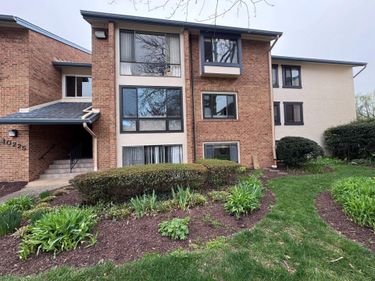 10225 VALENTINO DRIVE, Unit 7201, OAKTON, VA 22124