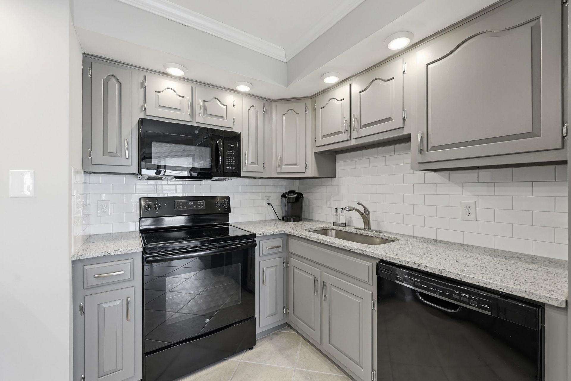 1801 North Ocean Blvd. Photo 15