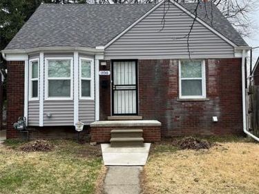 19745 Kelly Rd, Detroit, MI 48225