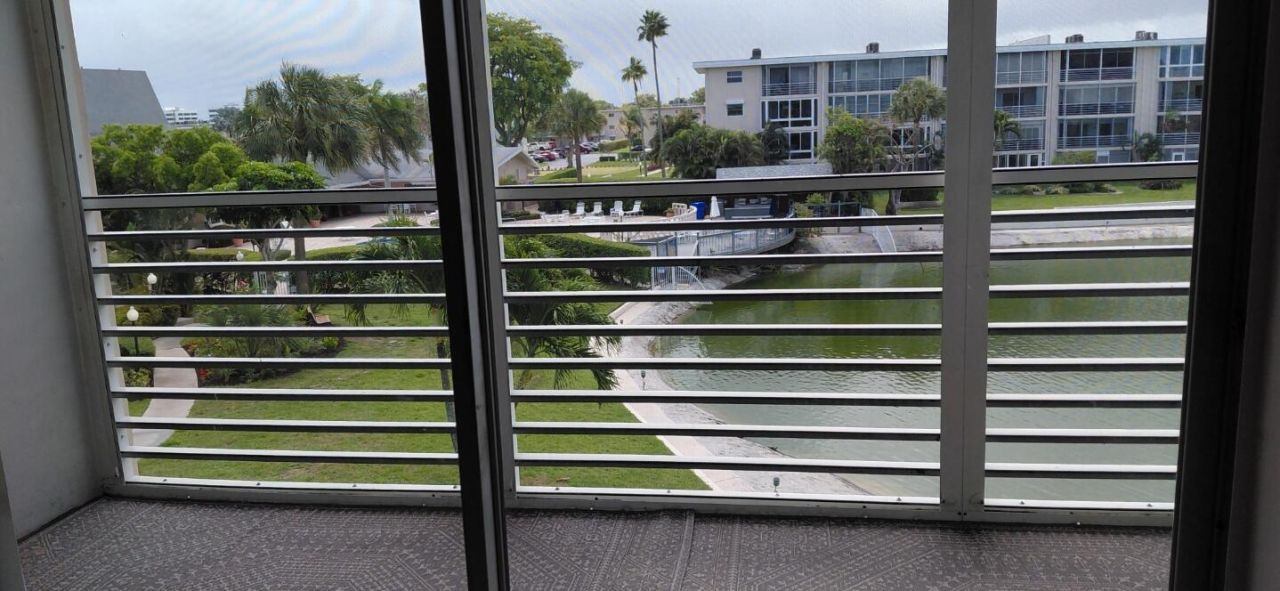 2616 Garden Drive N, Unit 303, Lake Worth Beach, FL 33461 Photo