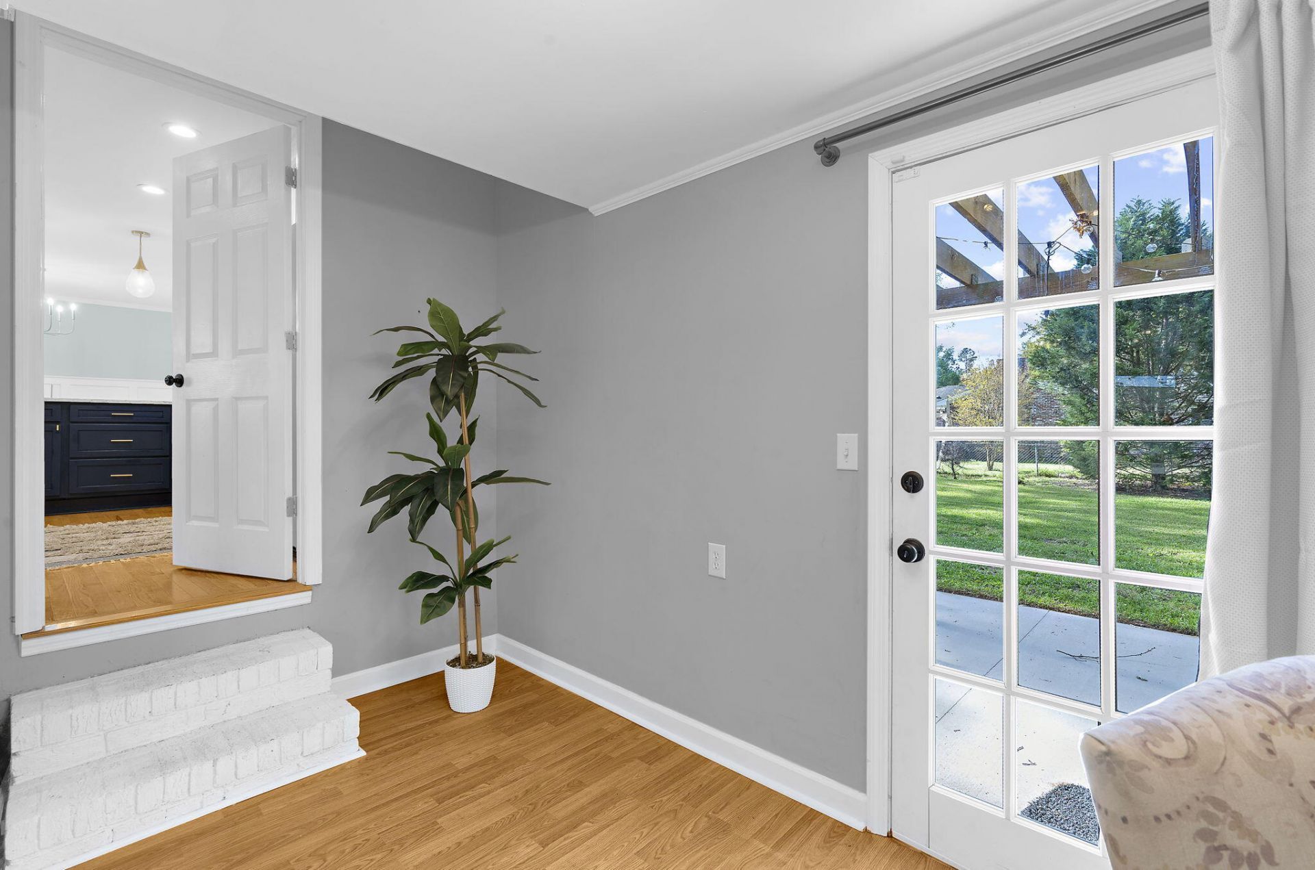 2235 N Dallerton Circle Photo 23