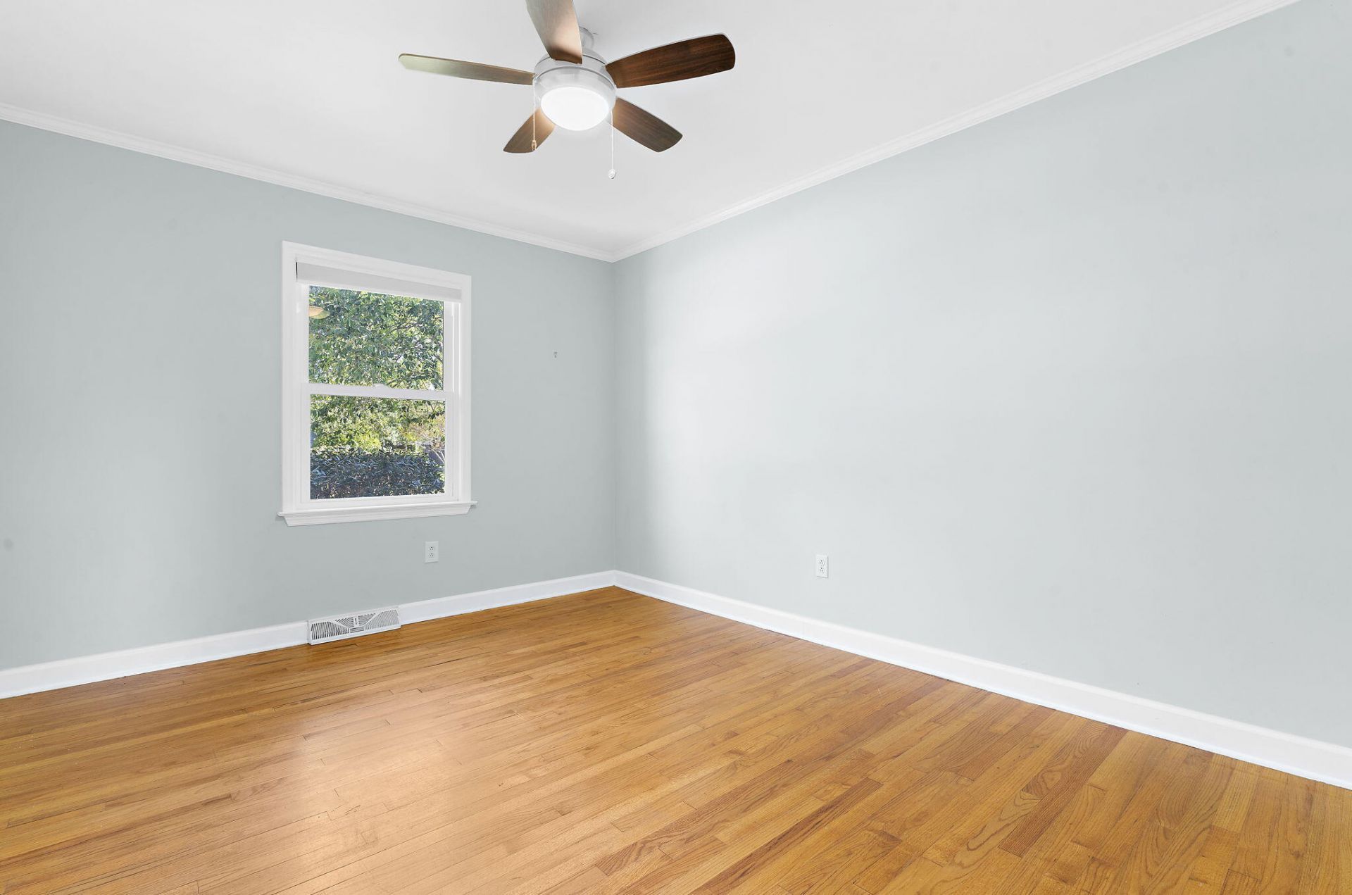 2235 N Dallerton Circle Photo 37