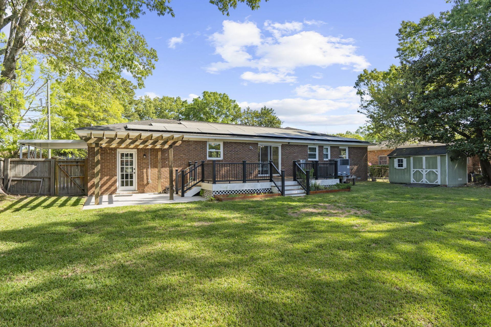 2235 N Dallerton Circle Photo 44