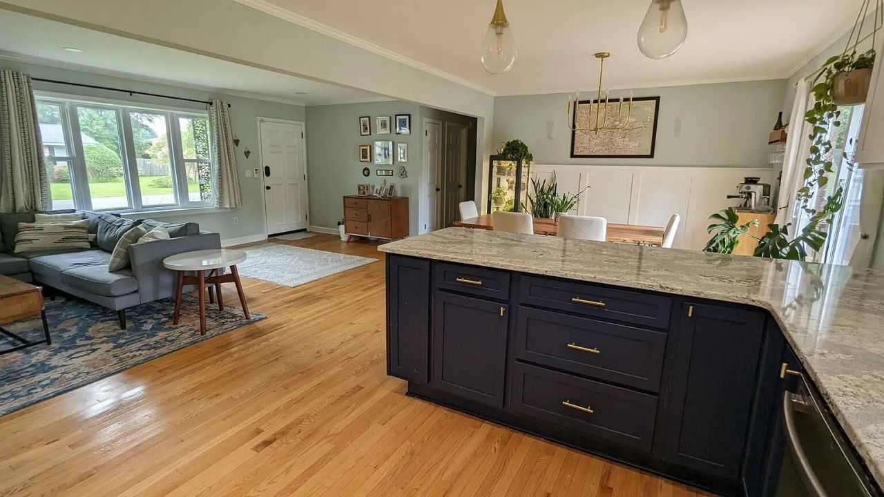 2235 N Dallerton Circle Photo 6