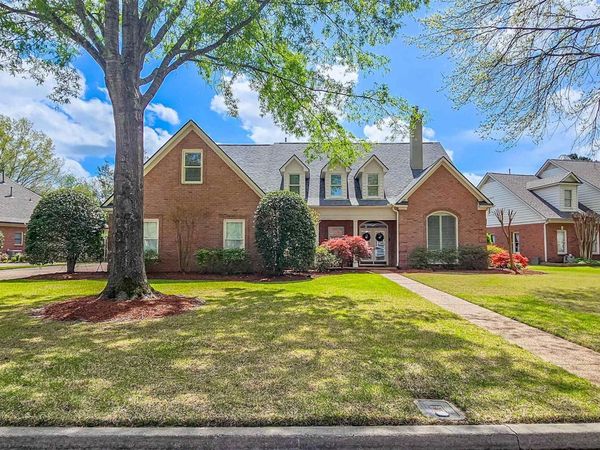 2286 LAKE PAGE DR, Collierville, TN 38017