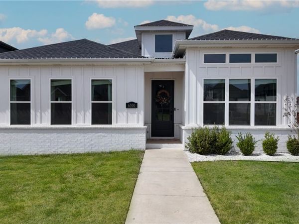 6300 SW Luna Lane, Bentonville, AR 72713