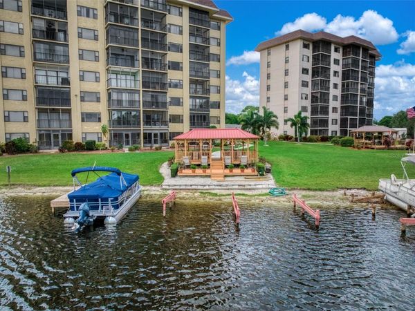 117 COUNTRY CLUB DRIVE , Unit 202, LAKE PLACID, FL 33852