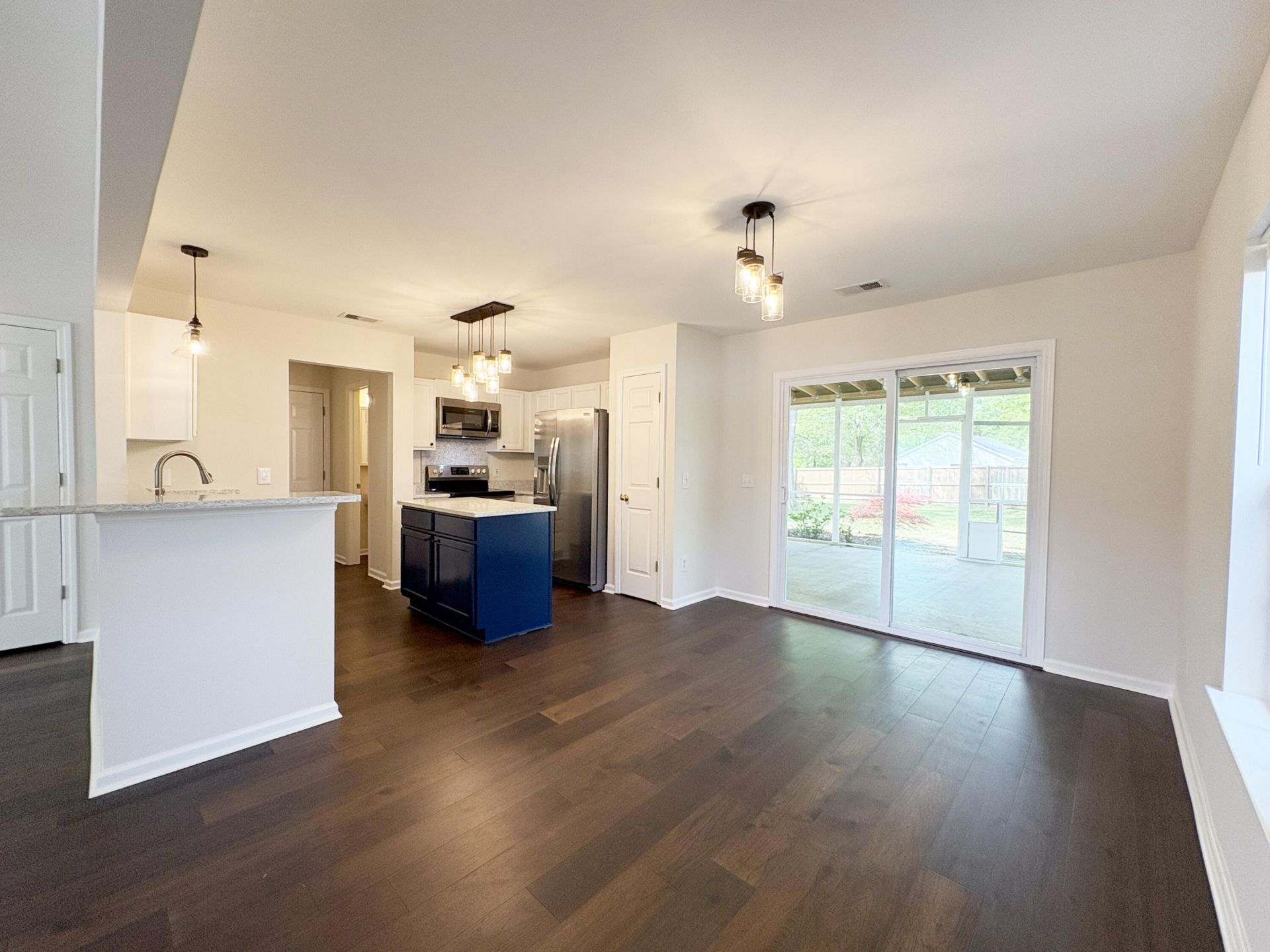 2446 Albacore Avenue Photo 5