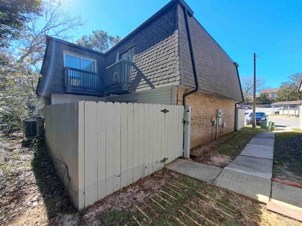 2301 Michigan Ave, Unit 21, Pensacola, FL 32526