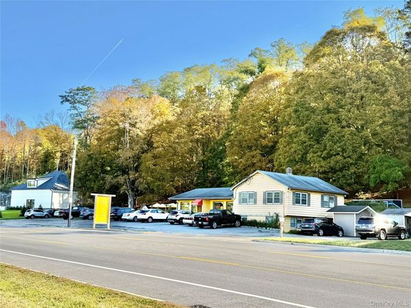 56 Route 22 , Pawling, NY 12564