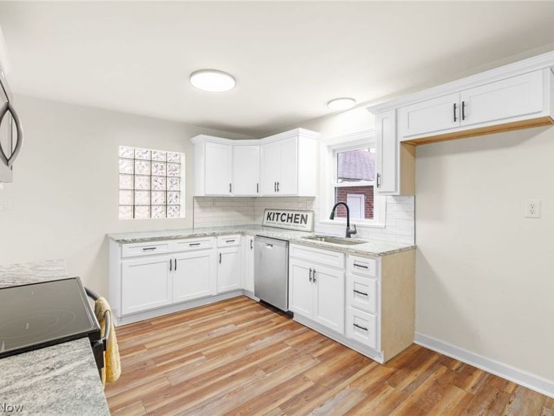 4216 38th Street NW, Canton, OH 44718 Photo 5