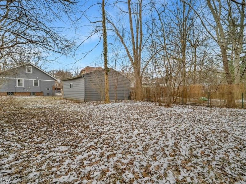 3327 Bradford Road, Cleveland Heights, OH 44118 Photo 3