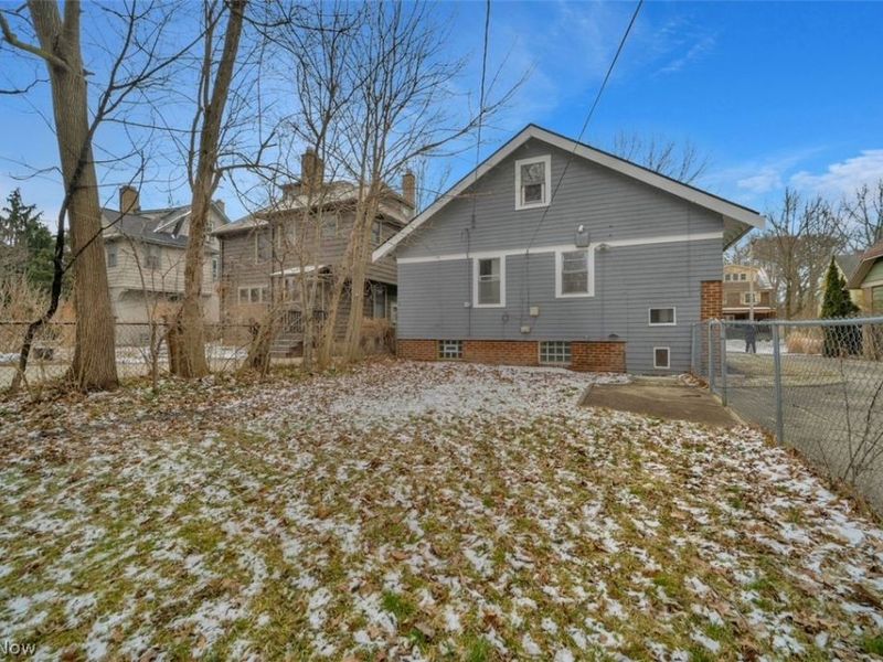 3327 Bradford Road, Cleveland Heights, OH 44118 Photo 4