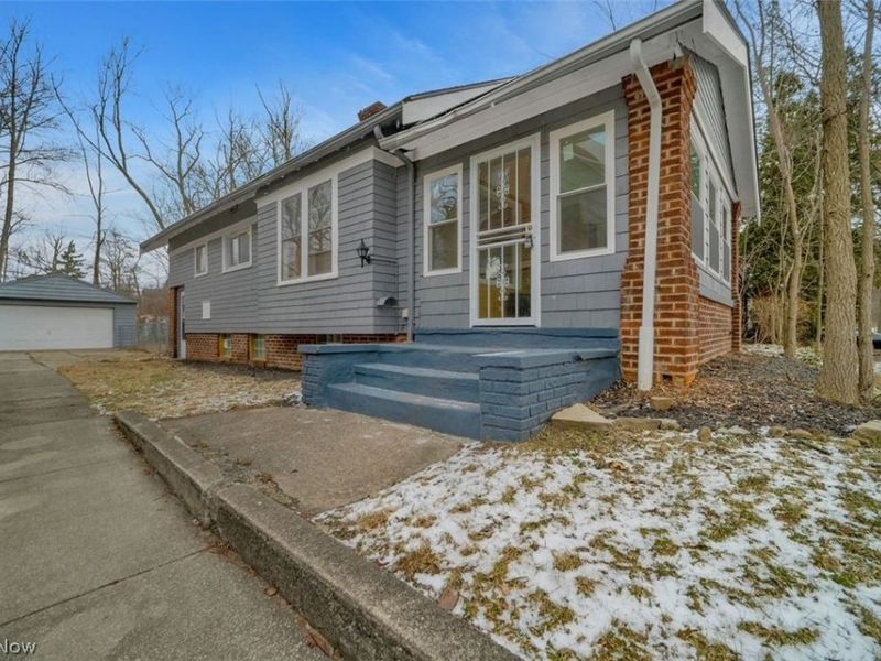 3327 Bradford Road, Cleveland Heights, OH 44118 Photo 7