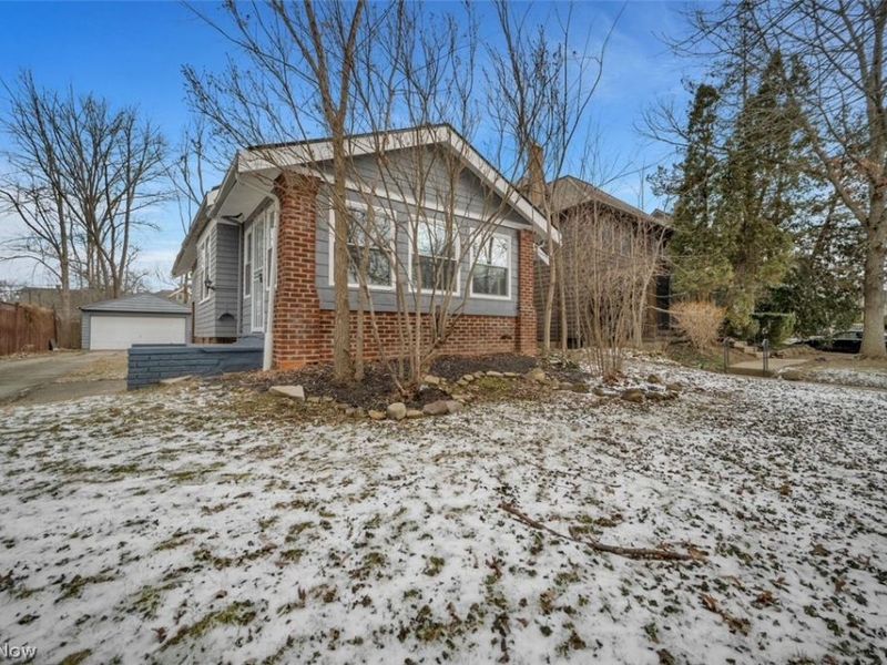 3327 Bradford Road, Cleveland Heights, OH 44118 Photo 8