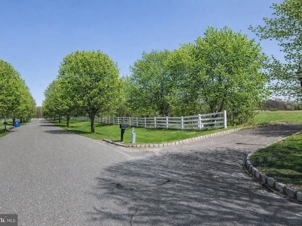 8 SADDLEBURY COURT, VINCENTOWN, NJ 08088