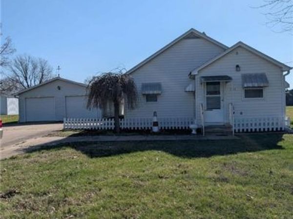 308 N Cleveland Street, Garnett, KS 66032