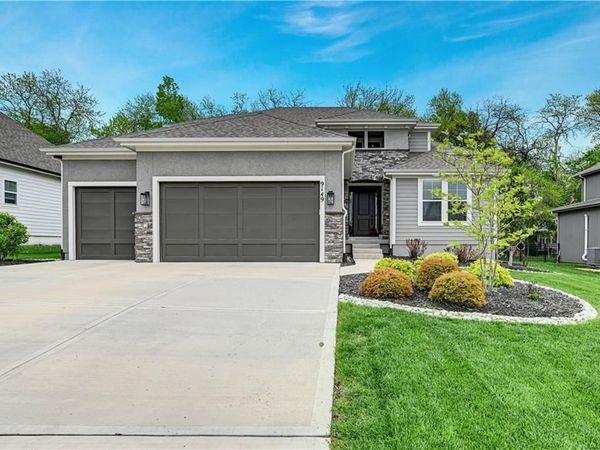 9149 Green Road, Lenexa, KS 66227