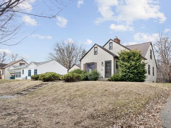 3273 Drew Avenue N, Robbinsdale, MN 55422