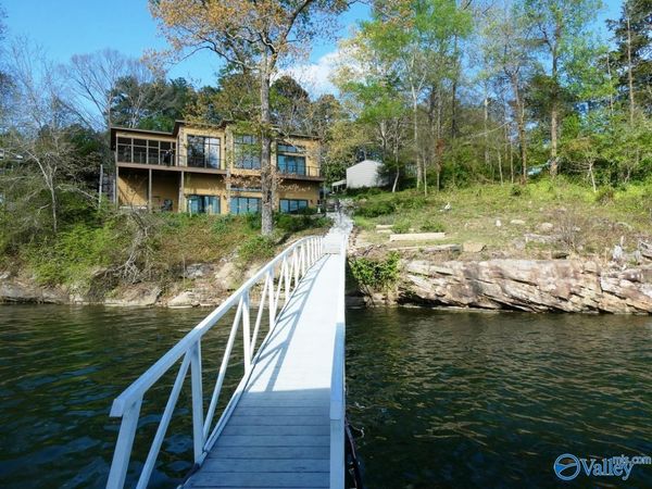 403 County Road 203, Crane Hill, AL 35053