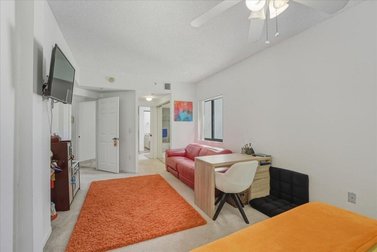 2105 Lavers Circle, Unit 212, Delray Beach, FL 33444 Photo