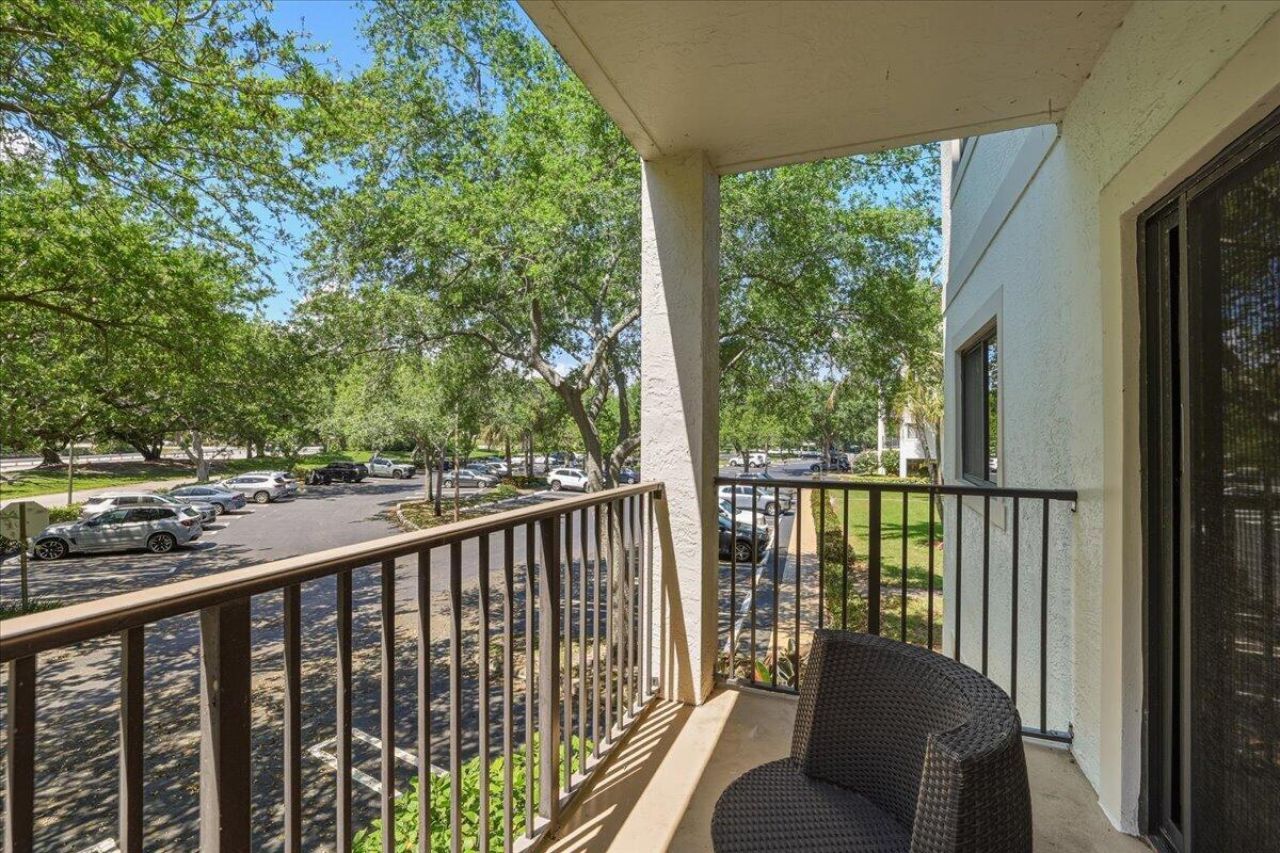 2105 Lavers Circle, Unit 212, Delray Beach, FL 33444 Photo