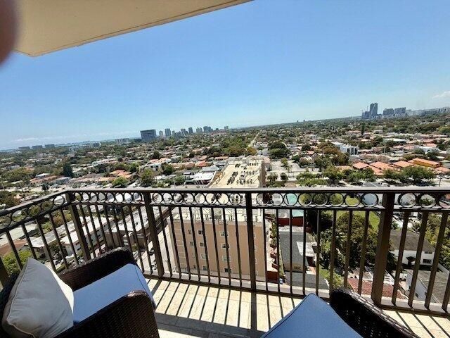 3232 Coral Way, Unit 1601, Miami, FL 33145 Photo